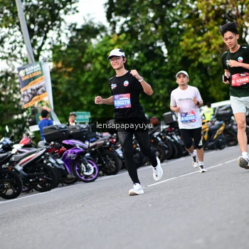 Runner Photo 4111997