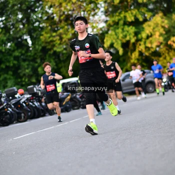 Runner Photo 4112053