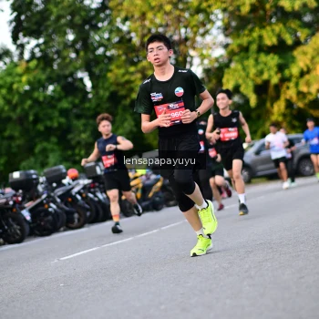 Runner Photo 4112057