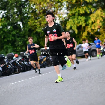 Runner Photo 4112058