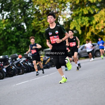 Runner Photo 4112067