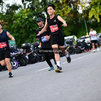 Runner Photo 4112072