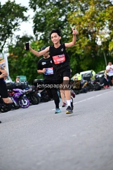 Runner Photo 4112078