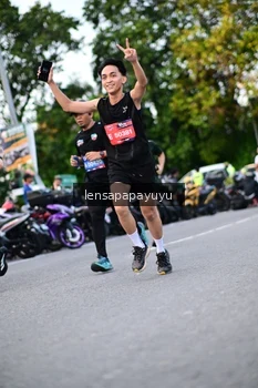 Runner Photo 4112090