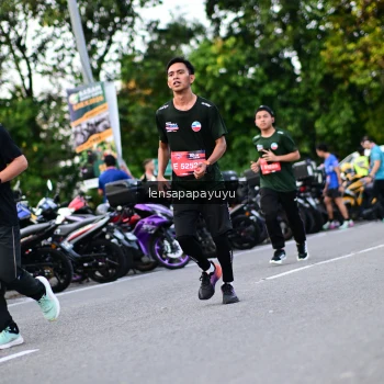 Runner Photo 4112102