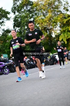 Runner Photo 4112131