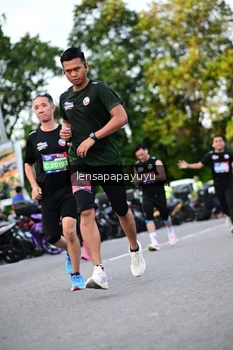 Runner Photo 4112132