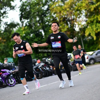 Runner Photo 4112145