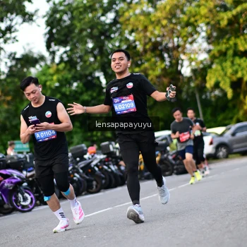 Runner Photo 4112146