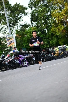 Runner Photo 4112160