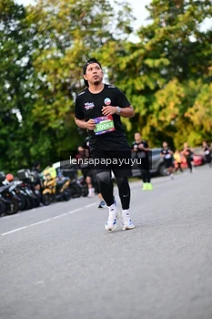 Runner Photo 4112175