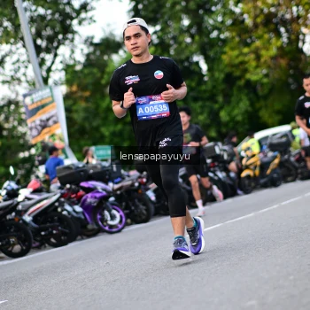 Runner Photo 4112186