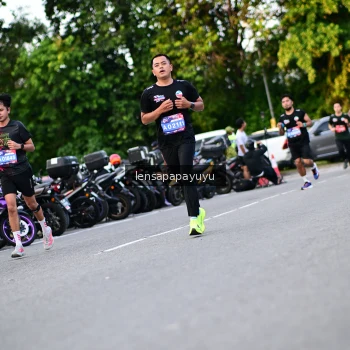 Runner Photo 4112188