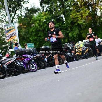 Runner Photo 4112196