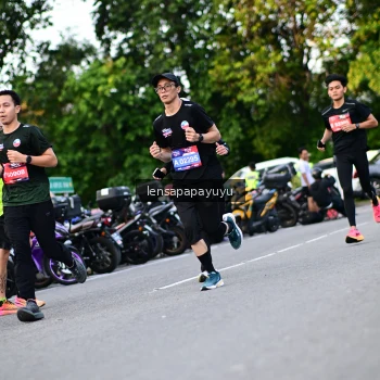 Runner Photo 4112200