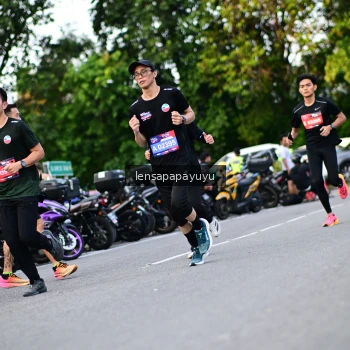 Runner Photo 4112206