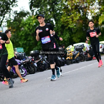 Runner Photo 4112210