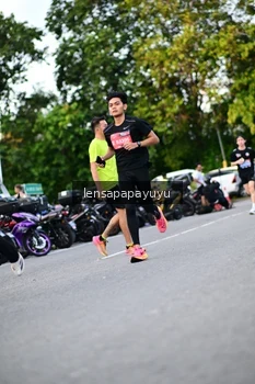 Runner Photo 4112213