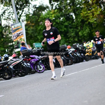 Runner Photo 4112222