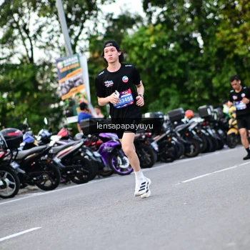 Runner Photo 4112226