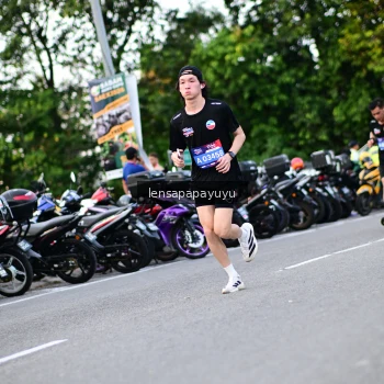 Runner Photo 4112228