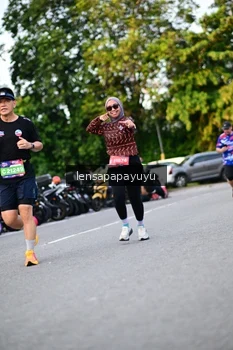 Runner Photo 4112237