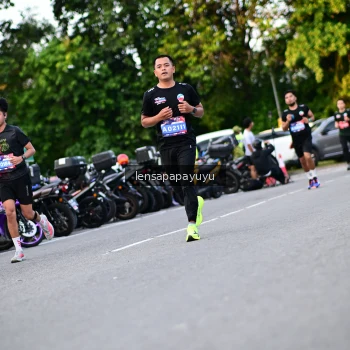 Runner Photo 4112245
