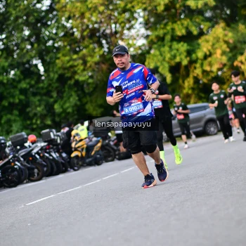 Runner Photo 4112249