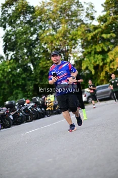 Runner Photo 4112262