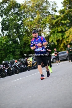 Runner Photo 4112265