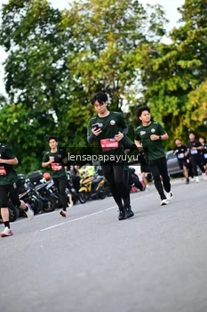 Runner Photo 4112282