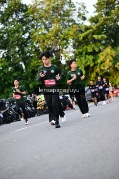 Runner Photo 4112283