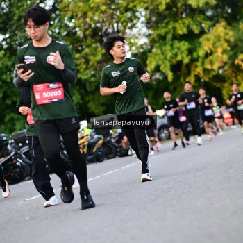 Runner Photo 4112291