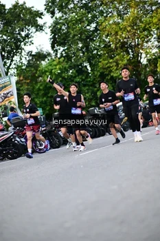 Runner Photo 4112305