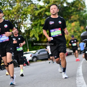 Runner Photo 4112329
