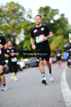 Runner Photo 4112333