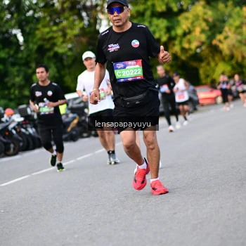 Runner Photo 4112342