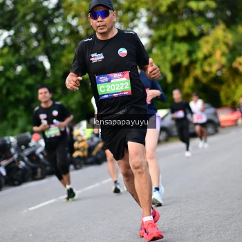 Runner Photo 4112356