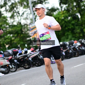 Runner Photo 4112372