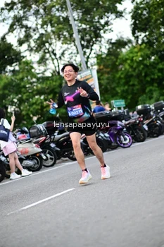 Runner Photo 4112394