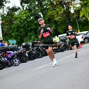 Runner Photo 4112401