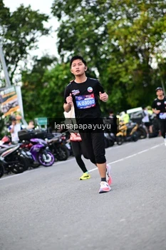 Runner Photo 4112434