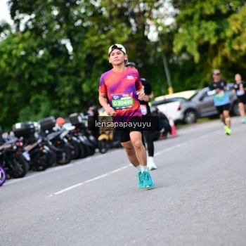 Runner Photo 4112443