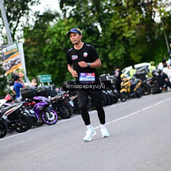 Runner Photo 4112459