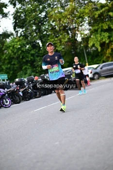 Runner Photo 4112464