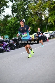 Runner Photo 4112468