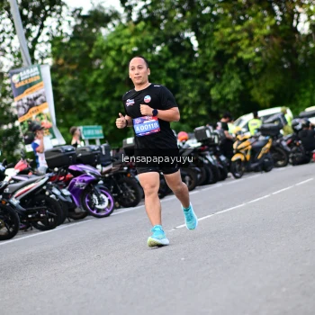 Runner Photo 4112479