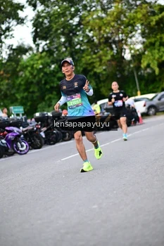 Runner Photo 4112486