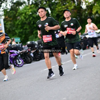 Runner Photo 4112493
