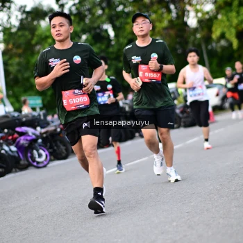 Runner Photo 4112500